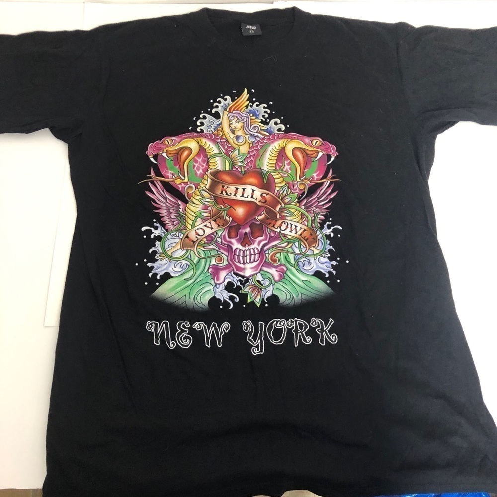 BB Men’s graphic Tee Black short‎ sleeve size XL